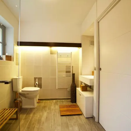 Holiday home Estaires, 5 Pieces, 10 Personnes - Fr-1-510-8 *
